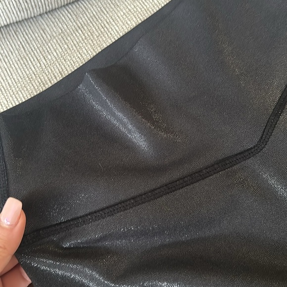 Small Black Leggings - Picture 3 of 6